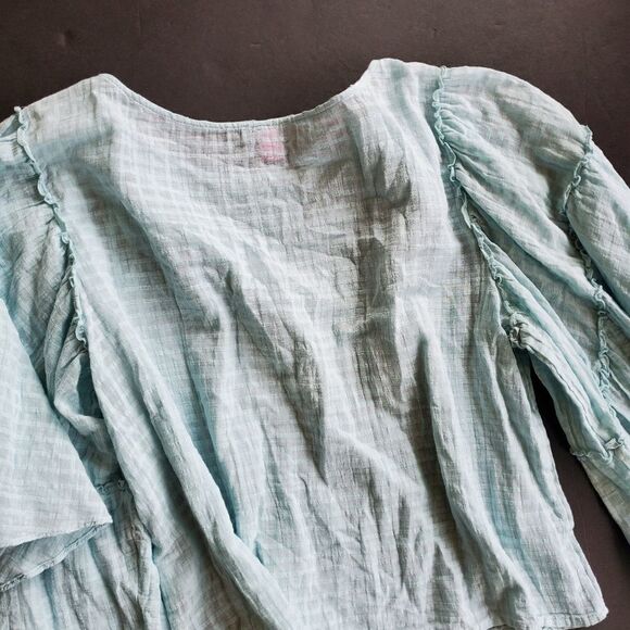 Vince Camuto Baby Blue Flowy Blouse - Picture 7 of 9